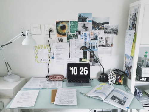 studyyoustud:14.06.15 // cramming for history exam tomorrow. Uh oh :’) New studyblr