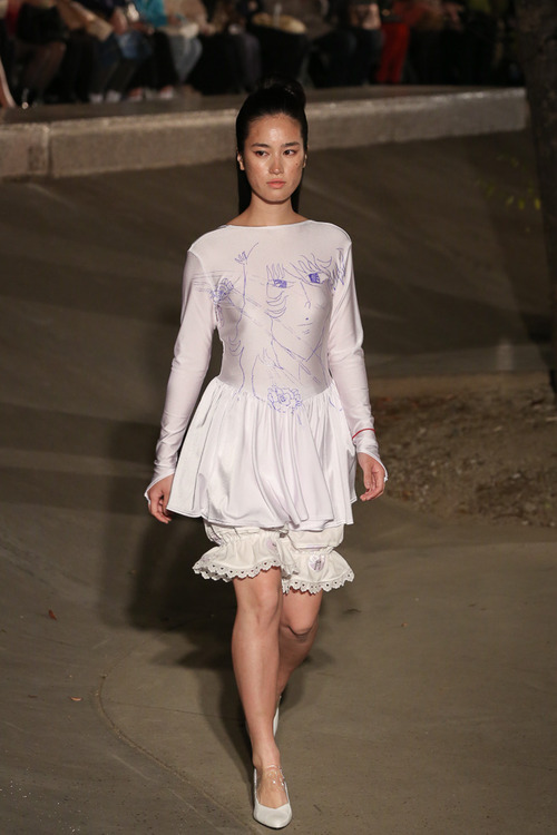 tropicalhotdognight:  JENNY FAX S/S2014 photos credit: www.fashionsnap.com/collection/jenny-f