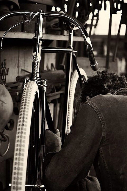 latorpillecycles:  LaTorpille / Fabrication on Flickr.