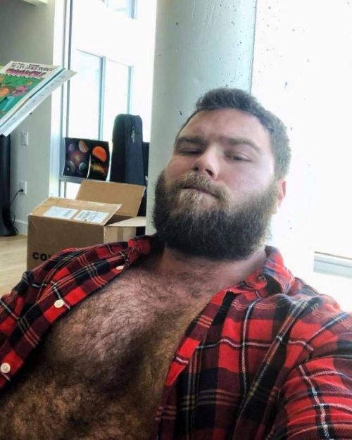 https://hairyobsessionss.tumblr.com/Hairy Furry Men