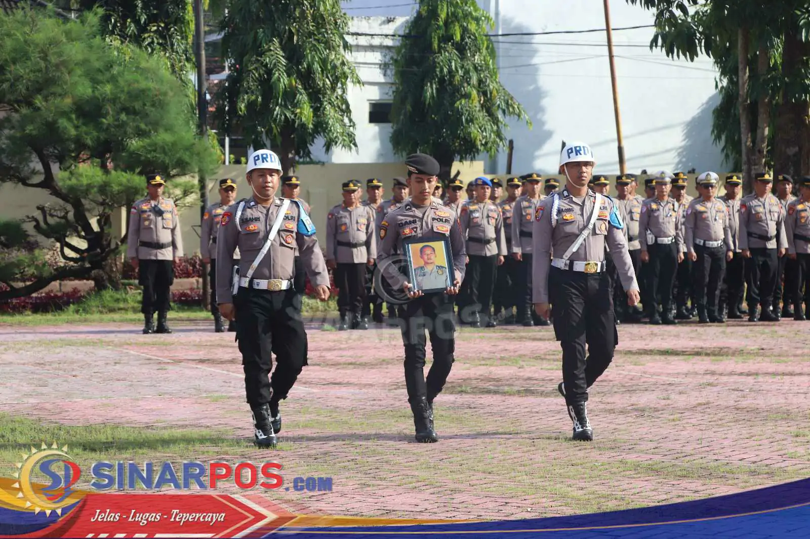 Kapolres Sumenep Pimpin Upacara PTDH Satu Anggota Polres Sumenep