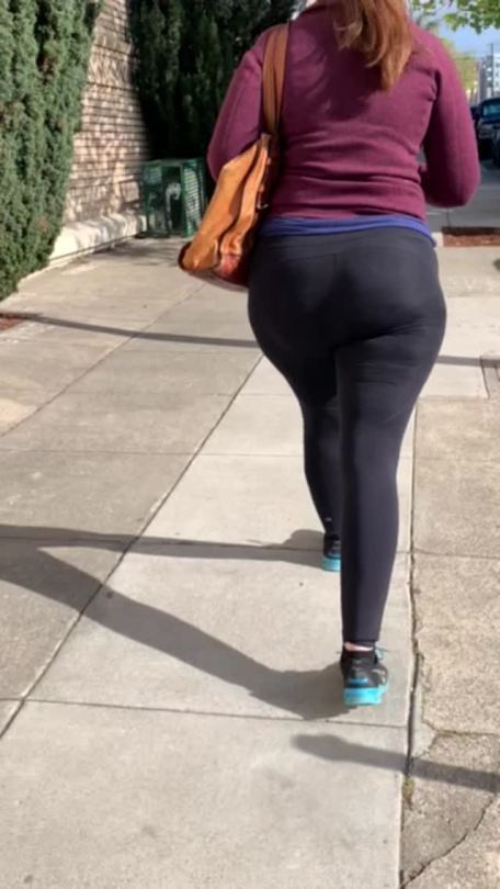 candidqueens10:I swear I LOVE big ass white women I have over 15 minutes of this