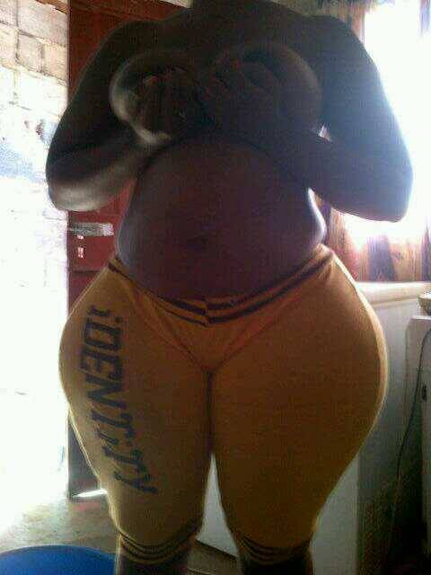 pussynthehood:  😴😎THAT PUSSY GOT ME FEELING SOME TYPE OF WAY!!!👅😎PUSSYNTHEHOOD!DIARY
