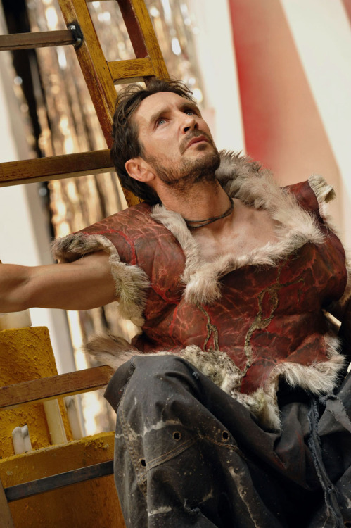 pattroughtoninplacesheshouldntbe:Paul McGann as Menelaus in “Helen”, at the Globe Theatre in 2009.Me