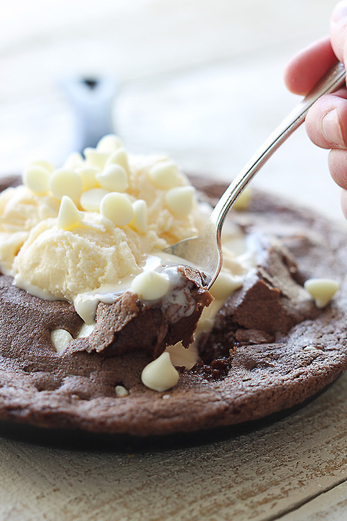 do-not-touch-my-food:Recipes Inspired By BrowniesChocolate Chunk Brownie SticksWhite Chocolate Chip 