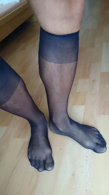 jurdojurdo:  My black marine pantyhose socks