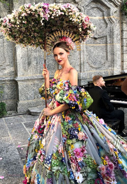 ruched:Dolce &amp; Gabbana Alta Moda 2018