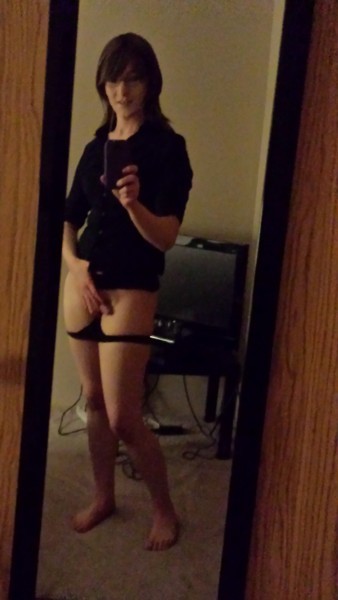 shemaleadmirer:  girthgirls:  Jamie  does anyone know her? 