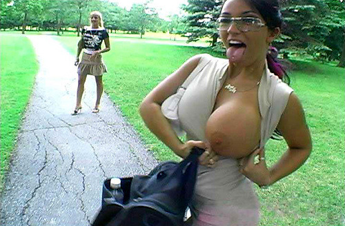 jakekelly69:  Show me your tit please.