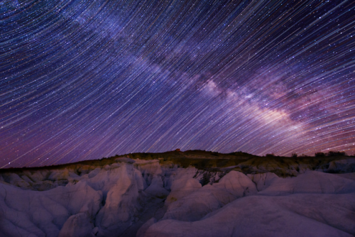 escapekit:  Nightscapes Oregon-based photographer Matt Payne creates stunning landscape and nightscape photography. Payne uses long exposures and composites to illuminate the dark night skies and to capture the motion of the stars in visually stunning