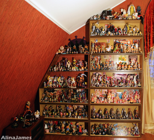 50cherrypies:  My One Piece collection (with a mix of other series here and there).I’ve been collecting figures for 6 years now.   I call this true love