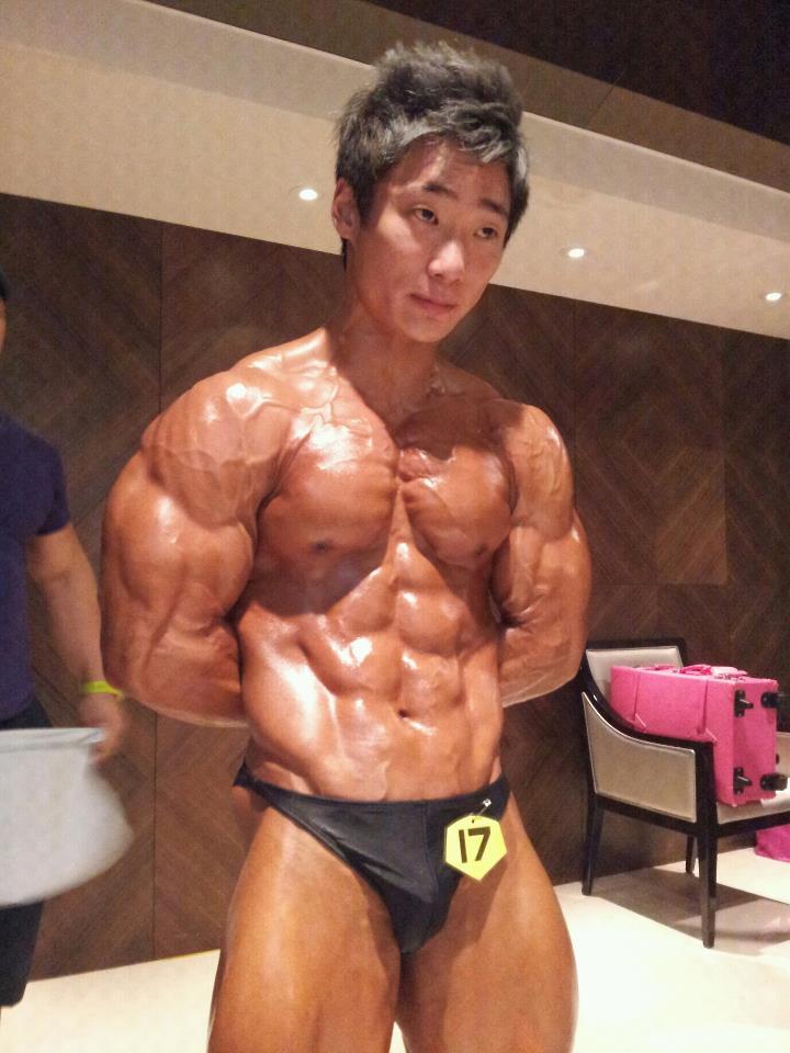 Pecs 'n' More