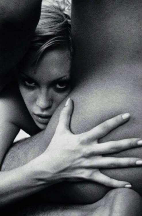 ventotralestelle:  Ogni cosa appartiene a chi ne sa godere.    ___ André Gide  