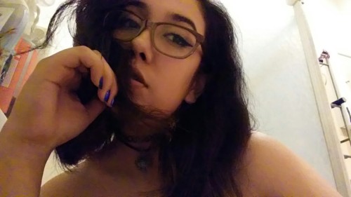 lilnippyy:  bath time dabs 💖🛀💨✨ porn pictures