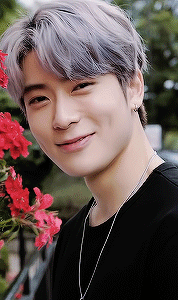 jeongjaehyuns:i knew from the first time, i’d stay for a long time ‘causei like me better wheni like