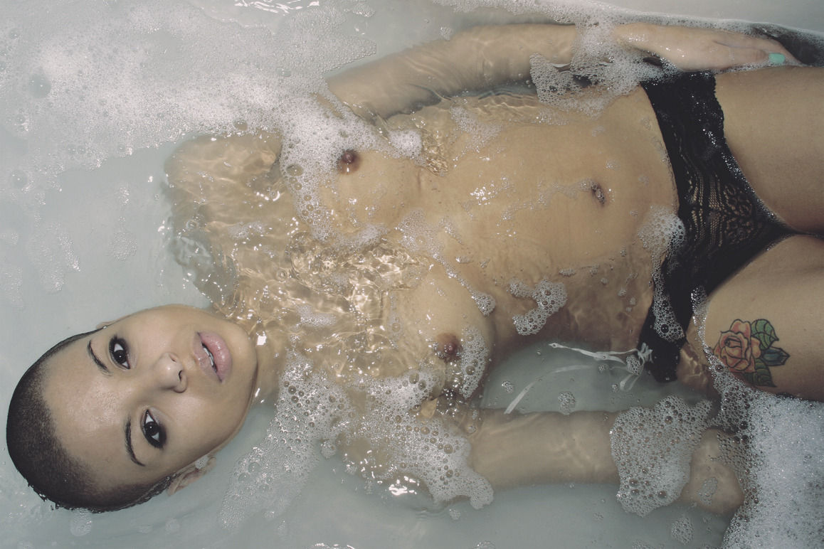 ilovewomenido:  Photo Credit: The Talented Brandon Jordan his Tumblr  Listen to “Flashing