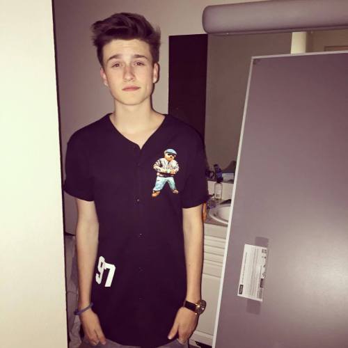 joeybowie:  Crawford collins
