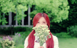 jungeunjiya:  jung eunji with pigtails 😍 summer time pv (short)