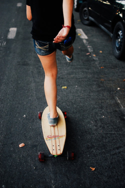 skate-girlz:  Skate girl http://skate-girlz.tumblr.com/