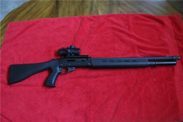 gunrunnerhell:  Franchi LAW-12 The lesser known sibling to the SPAS-12, the LAW is