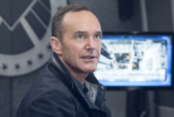   Clark Gregg and astronaut Sergey Ryazansky