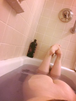 istarteduniversity:  Bath Time Take Two