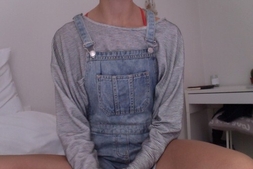 pale-hospital:  Картинки через We Heart It #girl #grunge #pale #pastel #softgrunge #olijars - https://weheartit.com/entry/80962990/via/4440156