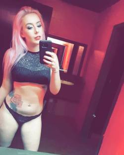 stripper-locker-room:  https://www.instagram.com/fromessexwithoutlove/