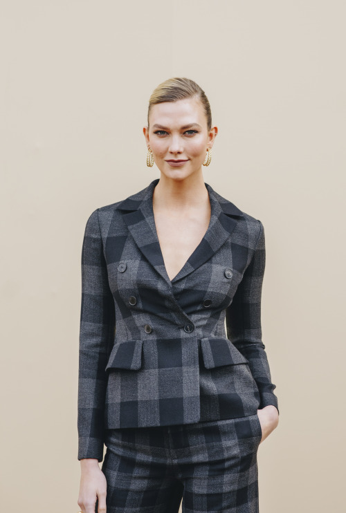 Karlie Kloss by Claire Guillon - CGstreetstyle 