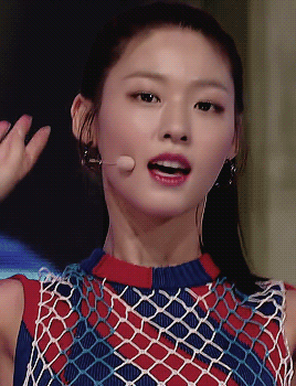 wendynasty:seolhyunbingle bangle 180614