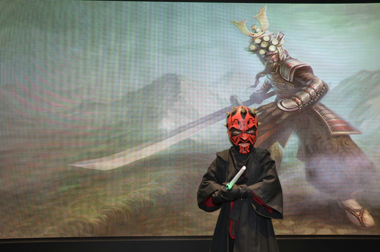 summonershowcase:  League meets C2E2 Part IV: Maul adds Wuju-style to his Sith repertoire.