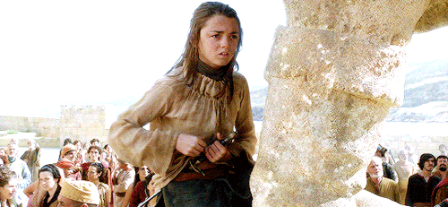 thesistersstark:Please, gods, keep him safe, she prayed. Don’t let them hurt my father.