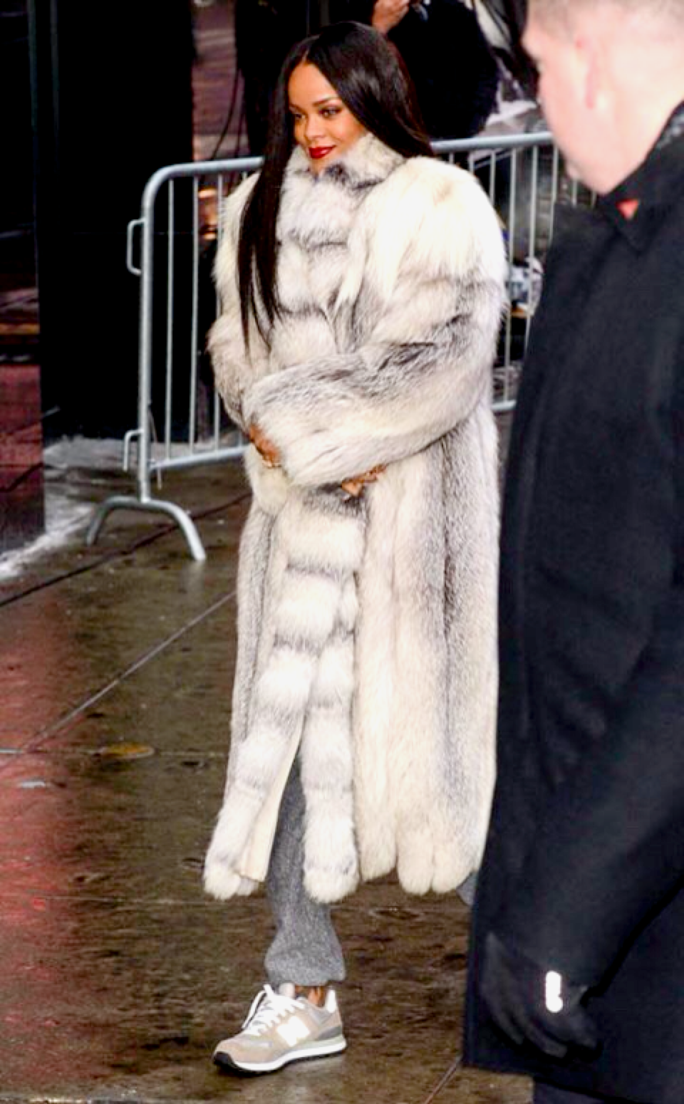 smokingfuckrihanna:  “Coats” 