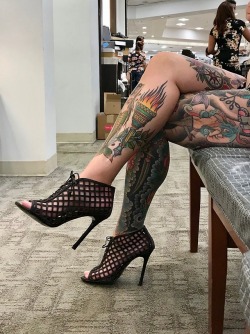 carriecapri: Tattooed Legs @carriecapri 