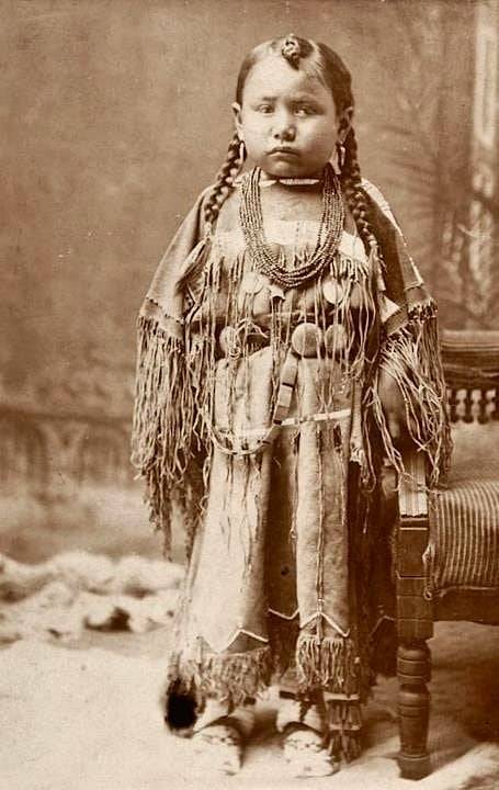 entheognosis: Daughter of Big Horse. Northern Cheyenne. circa 1885. Photo by Heyn Photo