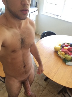 cuddlyuk-gay:  I generally reblog pics of