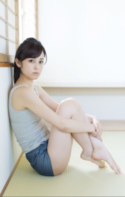 torefurumigoyo5:  Akiko Kuji 久慈暁子 