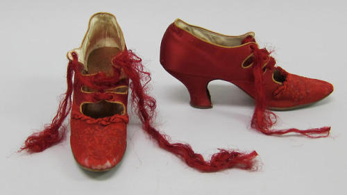 lookingbackatfashionhistory:• Shoes.Date: 1912Medium: Red silk satin