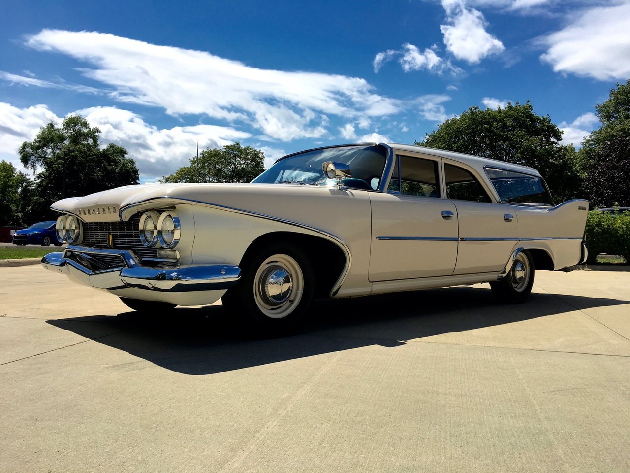 jacdurac:   1960 Plymouth Suburban Sport … 225 slant 6 2brl carb
