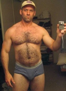 fuckyeahdaddies:  Loads of Daddies at Fuck Yeah Daddies.Click Here to Follow Fuck Yeah Daddies.