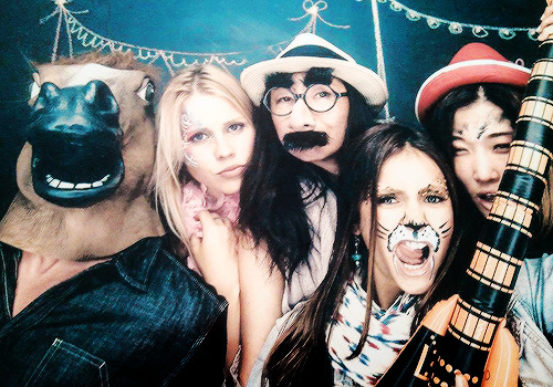 ninadobrevadaily:      Rare Pics of Nina Dobrev with TVD Cast     