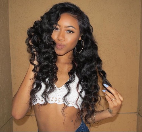 bombshellssonly:  @nyhla.solone
