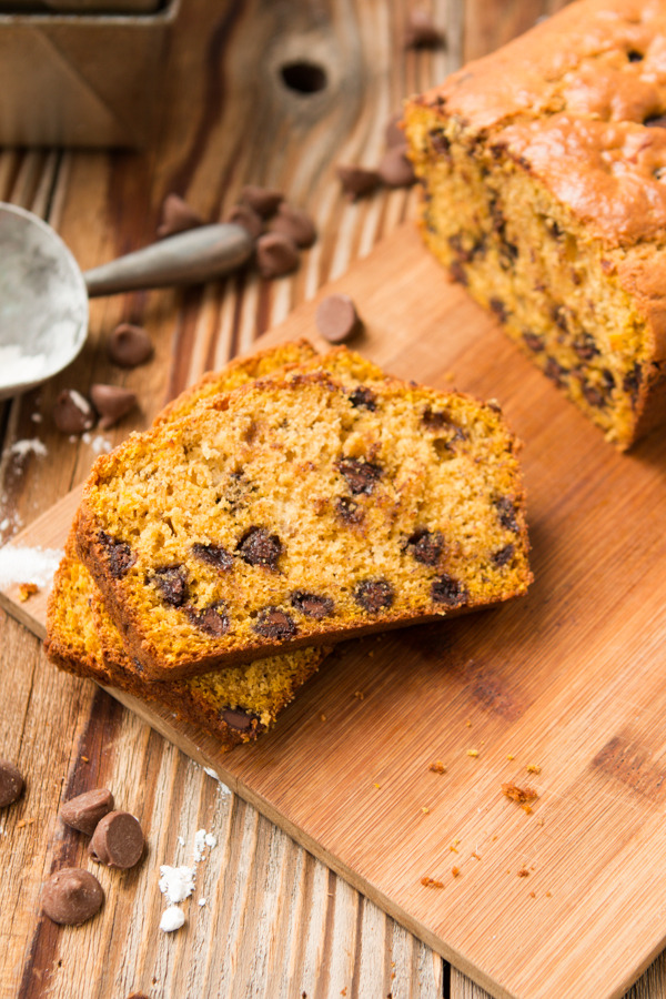 do-not-touch-my-food:  Chocolate Chip Pumpkin Banana Bread