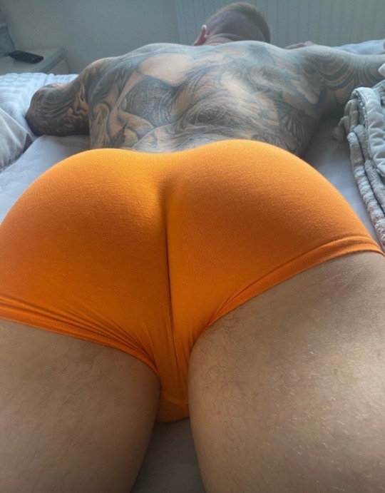 footballsweetcheeks:orange butts adult photos