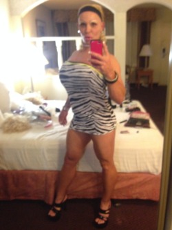 cumdumptammie:  Love the warmer weather, its time to going clubbing.  Love dressing in hot little outfits being a slutty diva. You will find me at tranny clubs, etc exposing myself for cocks. Once again guys don’t be shy I want bite only suck. You