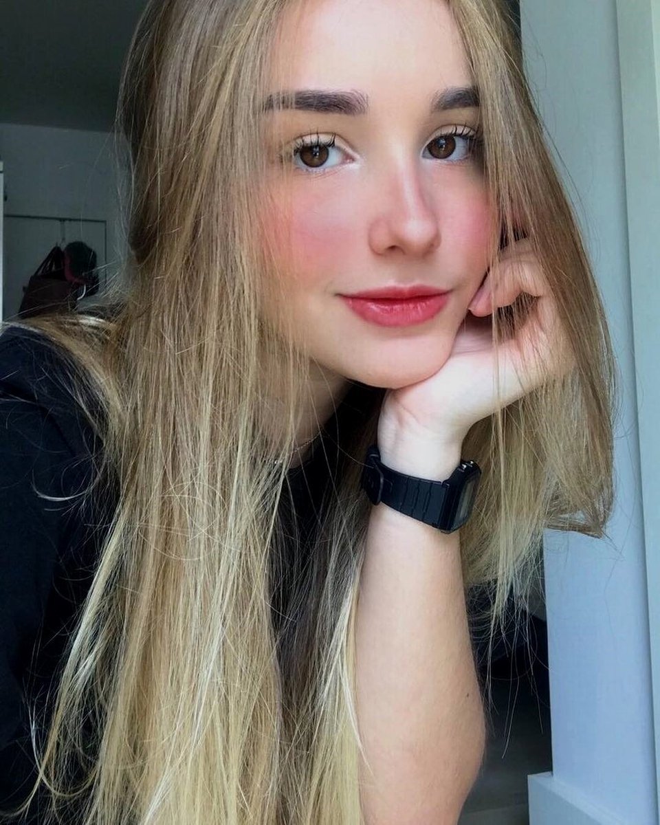 stunning-woman