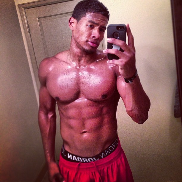 exposethajocks:  i just got weak