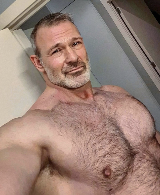 hairydadsandmuscle: