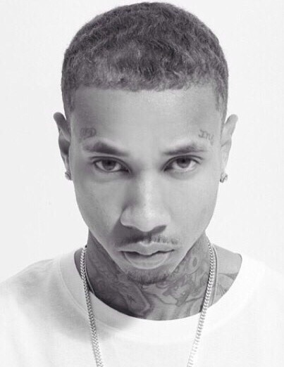 gettingplowed:  …blah blah…he got a nice piece tho…👀