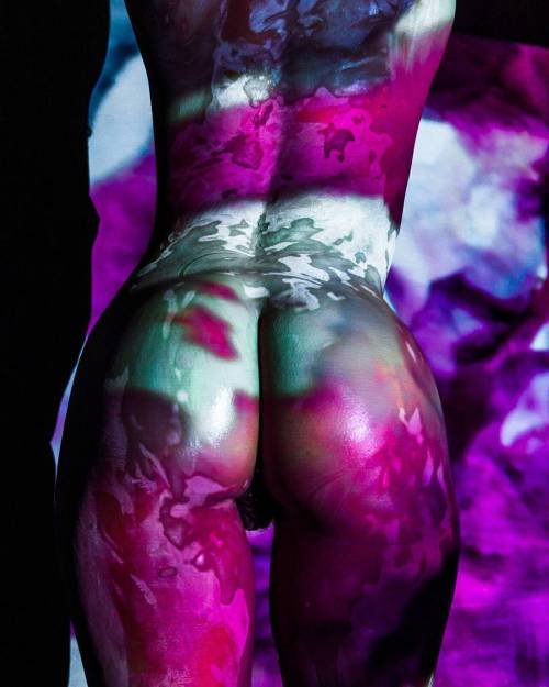Model: @shellikuhh #photo #like #booty #tagforlikes #follow #girl #followme #nude #nudeart #art #bea